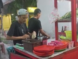 NASI GORENG “SI KEMBAR” KULINER MALAM WAJIB DAN PENUH BERKAH DI BUMI KOTA SANTRI