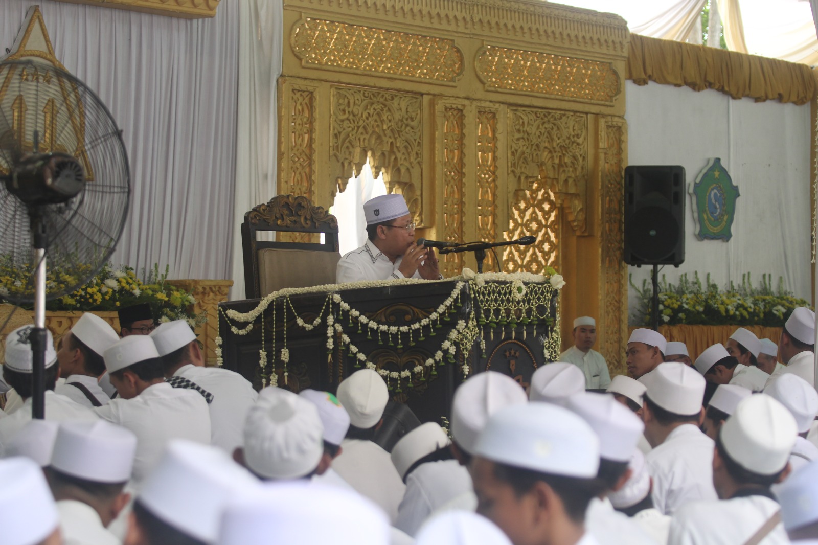 Asisten Administrasi Umum Sekda Prov. Jawa Timur Bapak Dr. Akhmad Jazuli,S.H.,M.Si. memberi sambutan di acara HAS 2023. (foto: Amad Nurudin)