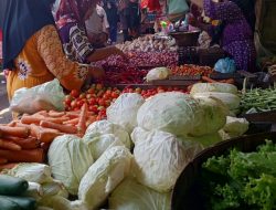 Jumlah Pembeli di Pasar Peterongan Jombang Meningkat