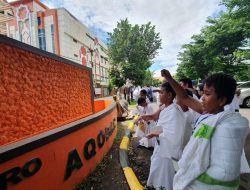 Penerapan Materi Haji dalam Mata Pelajaran Fikih, Santri Al Fithrah Surabaya Lakukan Manasik Haji