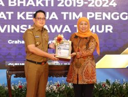 Serah Terima Jabatan Gubernur Jawa Timur pada Penjabat Gubernur Jatim