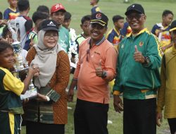 KEMBANGKAN NILAI-NILAI PROFIL PELAJAR PANCASILA MELALUI SEPAKBOLA
