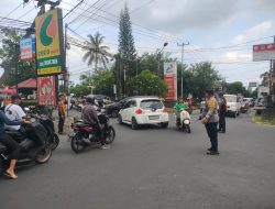 Polisi Urai Kepadatan Arus Lalin Singakerta