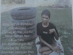 PENYANDANG DIFABEL DAN LANJUT USIA MENDAPAT BANTUAN BAN MOBIL BEKAS DARI KEPALA DESA OEHAN