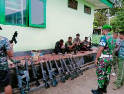 BAFOURIER KODIM 1621/TTS PIMPIN PEMBERSIHAN SENPI INVENTARIS DAN DIAWASI OLEH PERWIRA JAGA DAN PROVOST