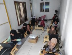 PEMUDA DESA BERHATI MULIA, MEMBUAT SEKOLAH KOMPUTER GRATIS DEMI MENINGKATKAN KEMAMPUAN ANAK-ANAK DESA