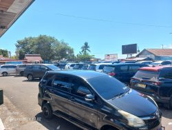 Pengendara Mobil Keluhkan Area Parkir Terminal Pelabuhan Speed Sofifi yang Semrawut