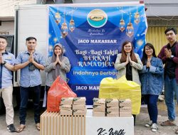 Tebar Berkah Ramadhan, Karyawan Pt. Jaco Makassar Bagikan Takjil Pada Masyarakat