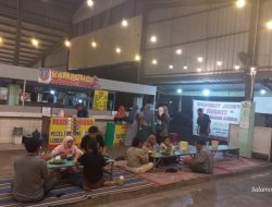 KAMPUNG JUJUGAN 2024 PROGRAM MUDIK DAN BALIK LEBARAN OLEH DISDAGRIN JOMBANG MENJADI PILIHAN MASYARAKAT DI WAKTU MALAM
