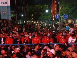 JOMBANG KEMBALI GELAR NOBAR TIMNAS INDONESIA DI JALAN UTAMA KOTA, Pj. BUPATI TURUT MEMERIAHKAN
