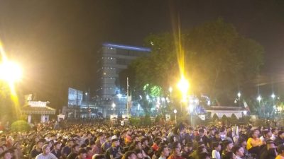 Foto: Suasana di halaman Kantor Walikota Medan.