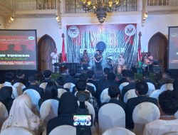 U.S. CONSULATE GENERAL SURABAYA MENDATANGKAN “DREW TUCKER AND THE NEW STANDARD” DALAM MEMPERINGATI 75 TAHUN KERJASAMA ANTARA AMERIKA DENGAN INDONESIA