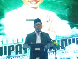 Bupati Bandung HM Dadang Supriatna, Laksanakan Pembinaan dan Pelepasan 430 Petugas Kloter, Karu dan Karom Jamaah Haji