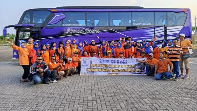 HUT KE-5 FORKEB (FORUM KEBERSAMAAN) KELURAHAN KEBRAON KECAMATAN KARANG PILANG SURABAYA DIADAKAN DI PULAU BALI