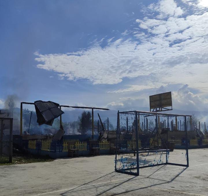 Foto: Sekolah YPPGI Kepas Kepo usai dibakar.