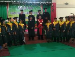 Perdana, Sekolah Tinggi Ilmu Hukum Cendana Wangi (STIHCW) Kefamenanu Lakukan Wisuda
