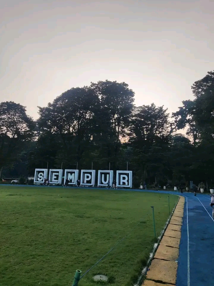 Foto: Lapangan Sempur Kota Bogor.