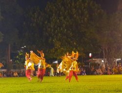 Balai Kota Performance Art Bikin Malam Kota Kediri Makin Hangat
