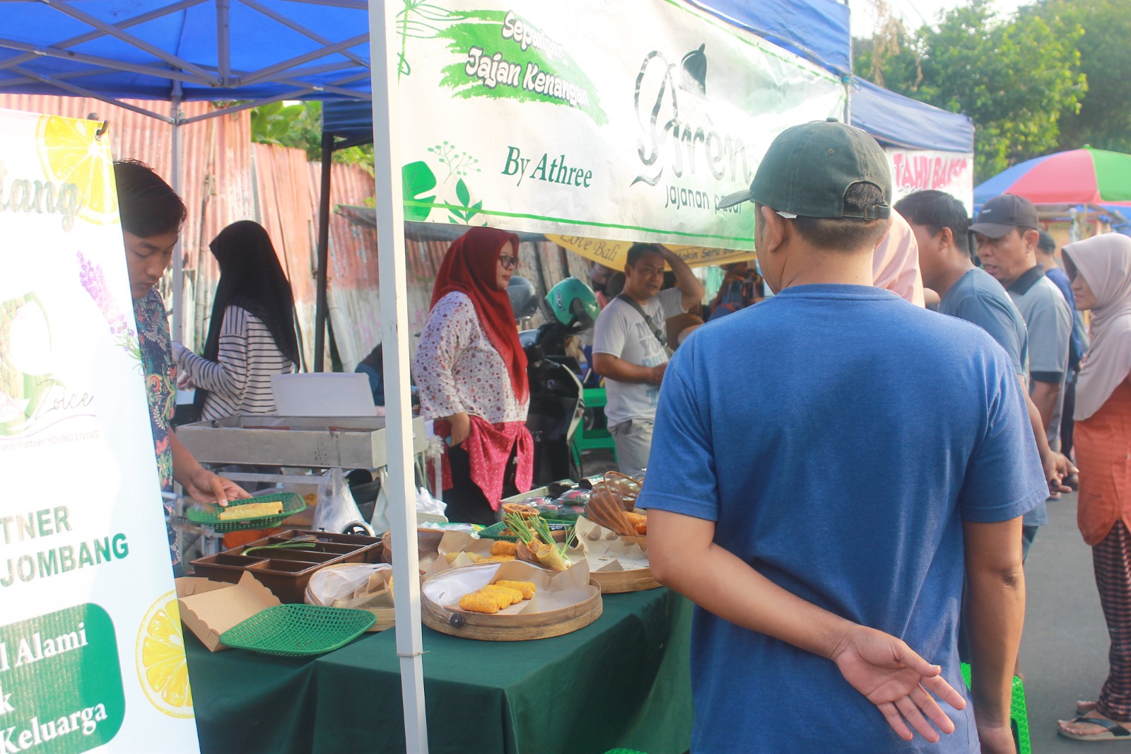 Foto: Jenis jajanan tradisional pun ada di Car Free Day.