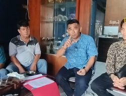 BENY ZAIRALATHA BUKA POSKO PENGADUAN KORBAN PENGANIAYAAN IRWAN SAPUTRA ALIAS PUTRA GEPENG RESIDIVIS YANG MERESAHKAN WARGA KAMPAR