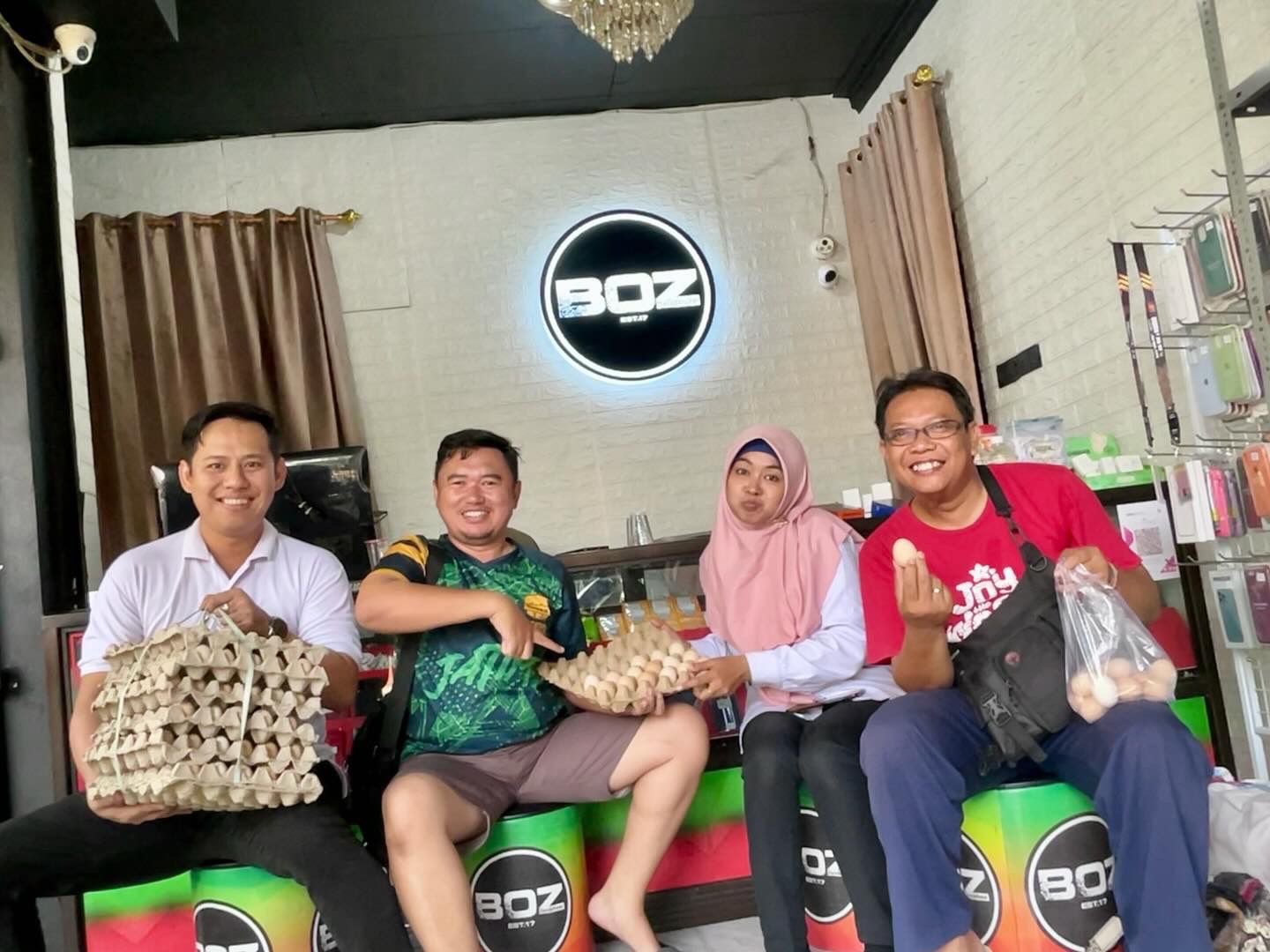 Foto: Ketua PWO Kab. Jombang bersama pengurus dan anggota.