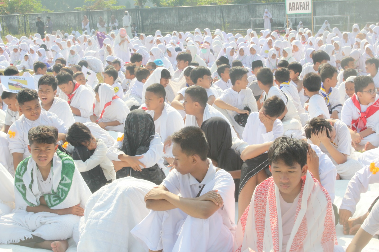 Foto: Semangat seluruh peserta Manasik Haji SIT Ar-Ruhul Jadid dalam melaksanakan kegiatan dengan tertib hingga selesai.