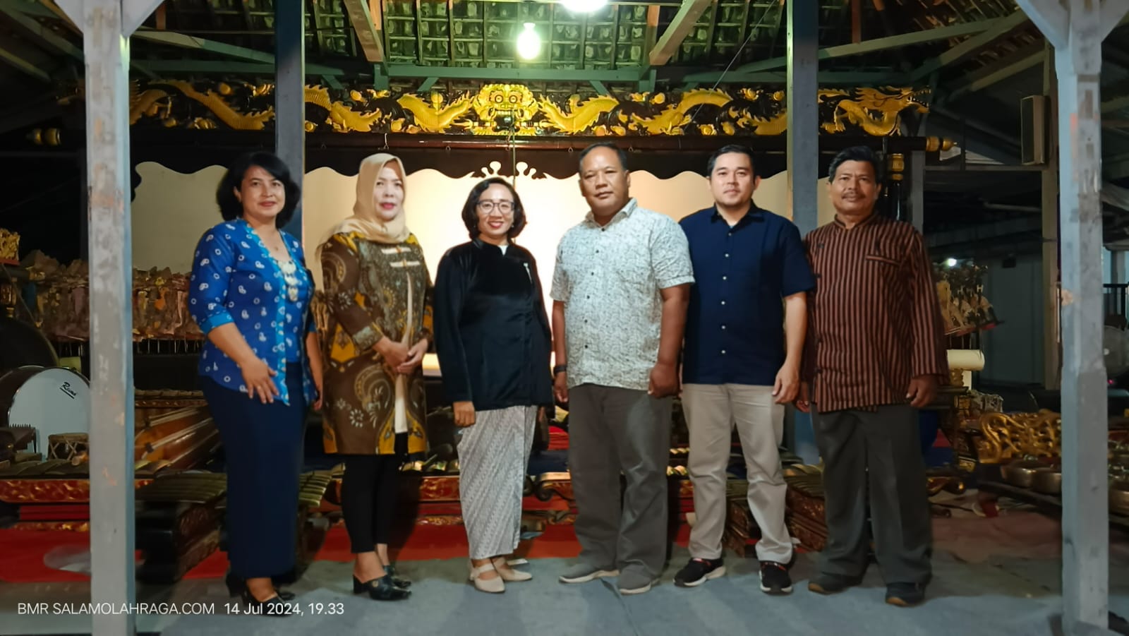 Foto: Bu Lurah Grogol, Bu Pdt. Ridha l, Bapak Anom Dinas P dan K Jombang, Sekcam Diwek Pak Donny, Pak Seken Ketua Panitia.