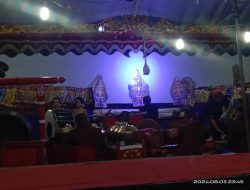 Pagelaran Wayang Kulit Semalam Suntuk di Desa Kedunglumpang Jombang