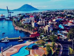 PRESIDEN JOKOWI PERNAH MEMUJI DAN MENGINGATKAN PROVINSI MALUKU UTARA TERKAIT PERTUMBUHAN EKONOMI
