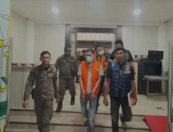 KEJATI TERIMA PENYERAHAN 4 TERSANGKA KASUS DUGAAN KORUPSI ANGGARAN PARIWISATA KAB. HALMAHERA UTARA