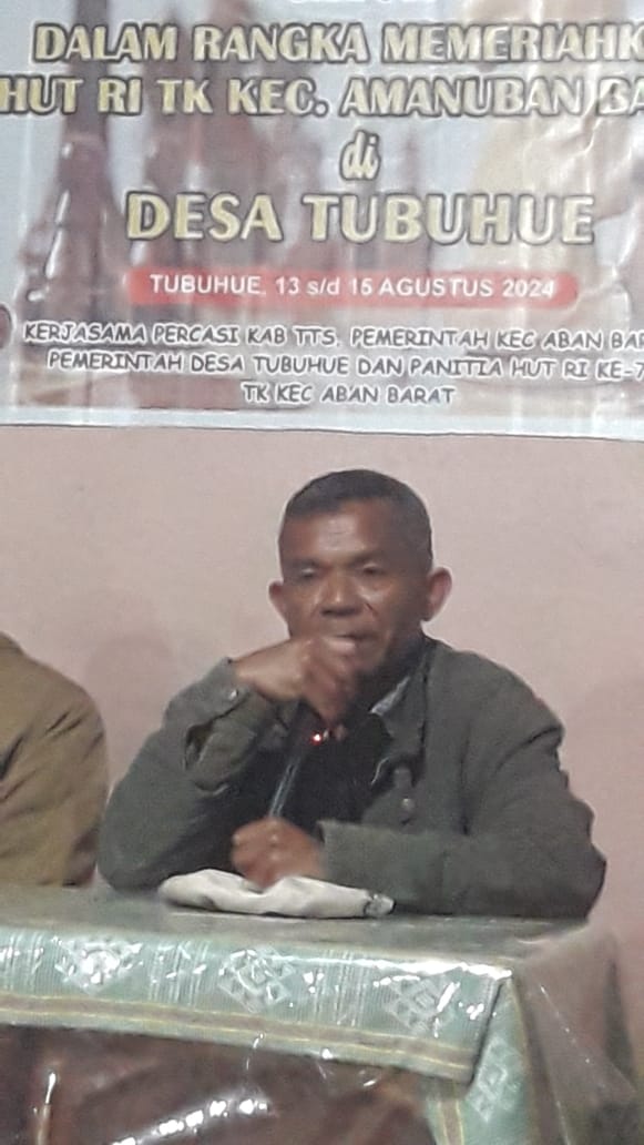 Foto: Kepala Desa Tubuhue, Jemy Babys.