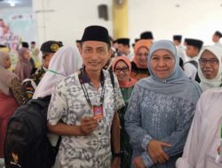KHOFIFAH HADIRI SANTUNAN 1.446 ANAK YATIM SE-KABUPATEN JOMBANG