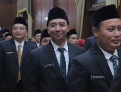 300 Karangan Bunga untuk Dimas Setyo Wicaksono Berjejer di Acara Pelantikan DPRD Gresik 2024