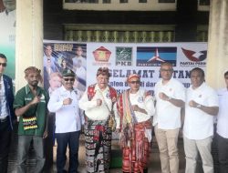 Ribuan Massa Antarkan Paslon Lioe – Konay Daftar ke KPU TTS