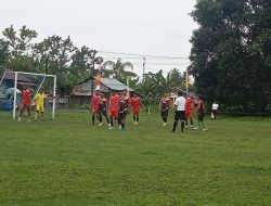 Pertandingan Persita FC vs Makete FC di Stadion Wayamato Gura