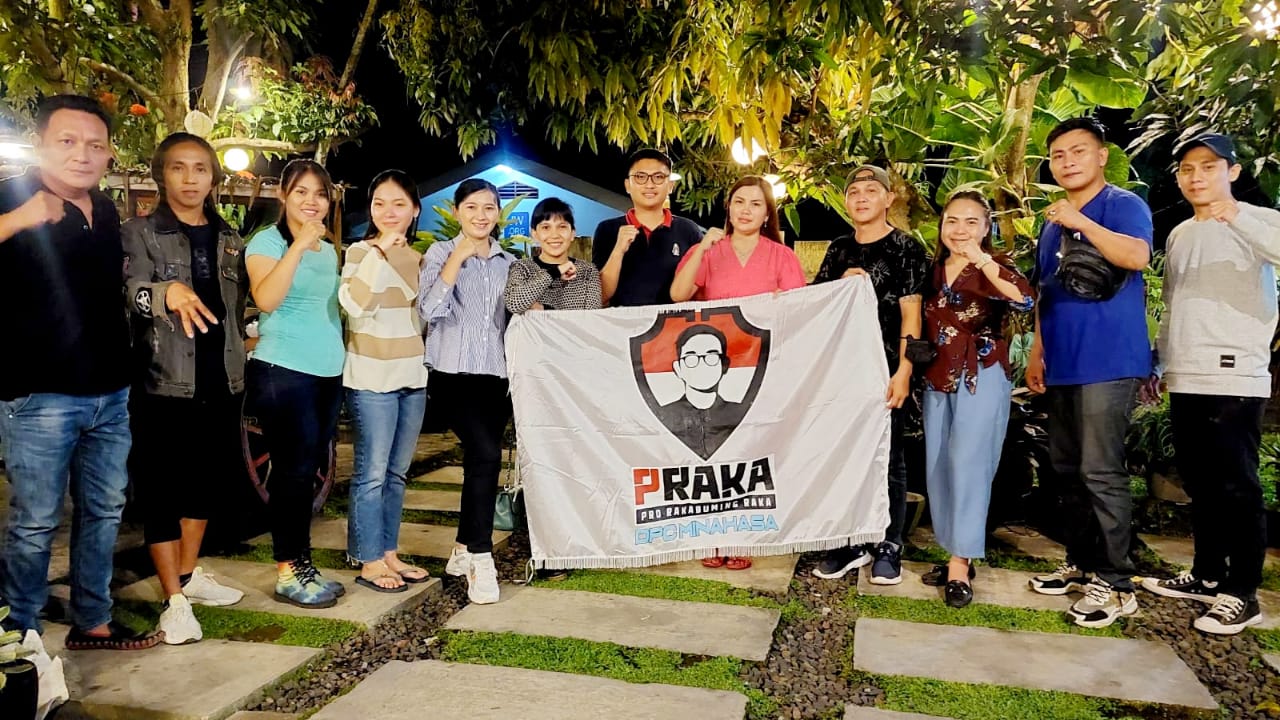 Foto: Pengurus DPC PRAKA Minahasa bersama Pembina Praka Minahasa, Ibu Meiny Margharita Repi.