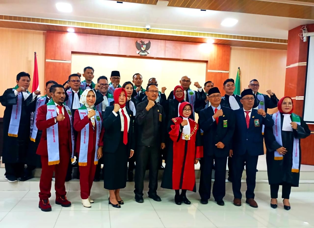 Foto: Pengambilan Sumpah/Janji Advokat PERADI PARB di Pengadilan Tinggi Banten.