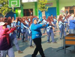KORMI JOMBANG PROMOSIKAN SKJ JADUL DAN POCO – POCO NUSANTARA SEBAGAI OLAHRAGA PRASTUDY DI SMPN 1 MOJOAGUNG