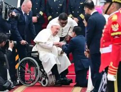 Berasal dari Desa ke Vatikan, Kisah Inspiratif Putra NTT yang Dampingi Paus Fransiskus