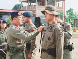 Pelatihan Kemampuan dan Pembaretan Bintara – Tamtama Remaja Brimob 2024 Ditutup oleh Kapolda Sulut