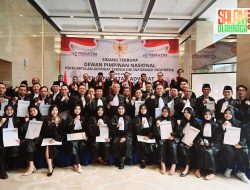 DEWAN PIMPINAN NASIONAL ORGANISASI ADVOKAT PERATIN MENGANGKAT 49 ADVOKAT BARU