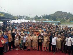 Pemkab Paniai Launching Festival Danau Paniai yang Dihadiri Ribuan Masyarakat