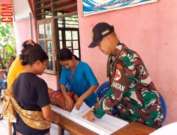 TNI dan Puskesmas Inbate Kolaborasi Berikan Layanan Kesehatan Gratis untuk 28 Balita di Perbatasan