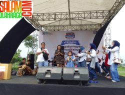 BRI BRANCH OFFICE KARAWANG ADAKAN UNDIAN BERHADIAH DI PASAR PROKLAMASI RENGASDENGKLOK