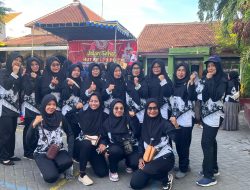 Jalan Sehat HUT PGRI dan HGN Kecamatan Cerme Gresik