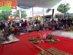 Sedekah Bumi di Desa Kutagandok Kabupaten Karawang