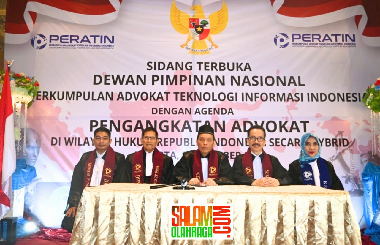 Foto: Saat sidang terbuka pengangkatan advokat PERATIN di gedung The Mansion Bougenville Fontana Tower, Kemayoran, Jakarta, Minggu (08/12/2024).