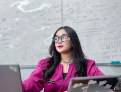 Irma Bu Guru Teladan yang Menginspirasi Generasi Muda