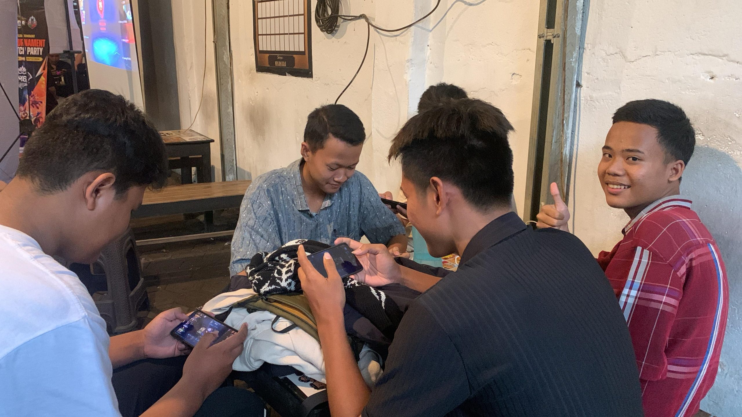 Foto: Para peserta full senyum.