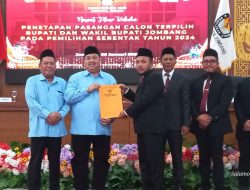 KPU KABUPATEN JOMBANG MENETAPKAN PASANGAN WARSUBI – SALMAN SEBAGAI BUPATI DAN WAKIL BUPATI KABUPATEN JOMBANG TERPILIH